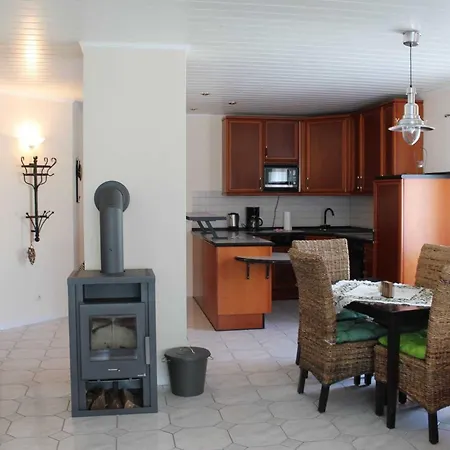 M9 Mit Balkon Am Waldrand Im Ostseeland * Neubukow