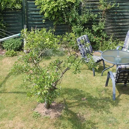 M9 Mit Balkon Am Waldrand Im Ostseeland