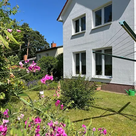 M9 Mit Balkon Am Waldrand Im Ostseeland *