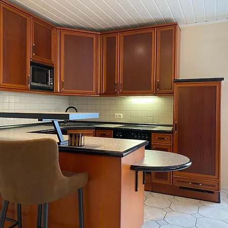 M9 Mit Balkon Am Waldrand Im Ostseeland Privatunterkunft *