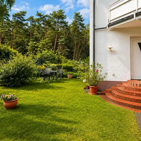 M9 Mit Balkon Am Waldrand Im Ostseeland 홈스테이 Neubukow
