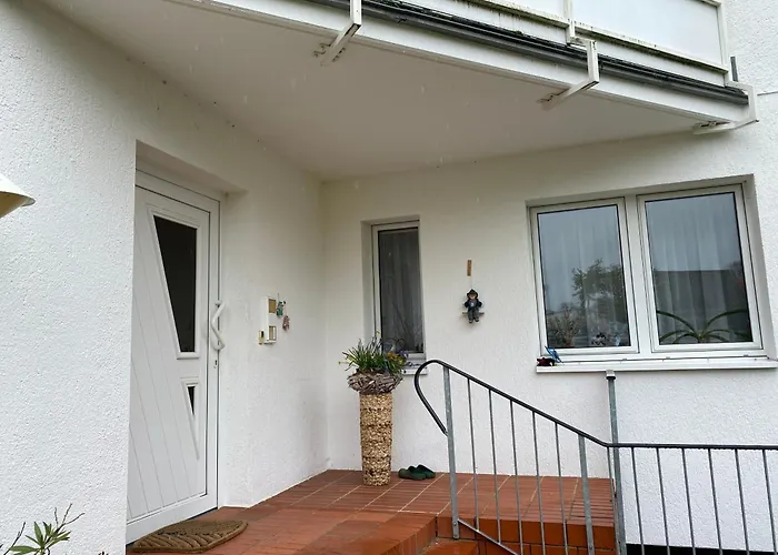 M9 Mit Balkon Am Waldrand Im Ostseeland