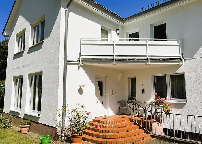 M9 Mit Balkon Am Waldrand Im Ostseeland Neubukow
